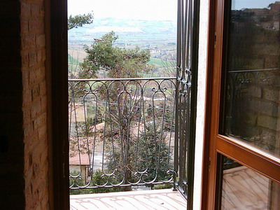Farmhouses Marche - Front of the house.