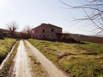 Farmhouses Marche - Side of the house