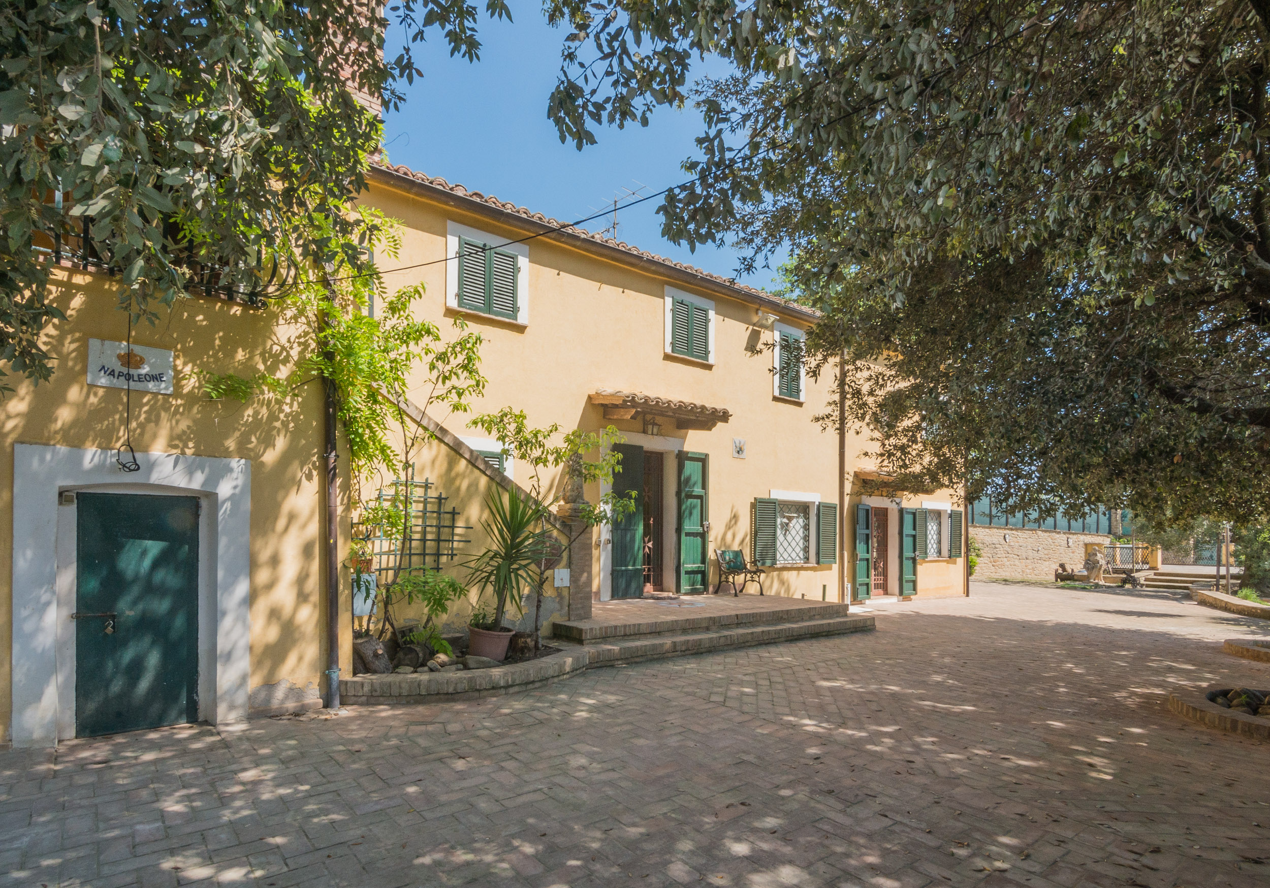 Villa Terrazza for sale in Le Marche Italy